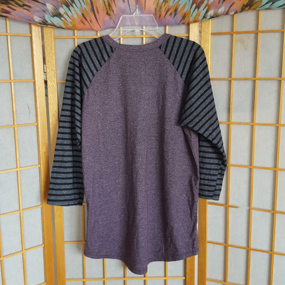 Lularoe Randy Raglan t-shirt - Picture 2 of 4